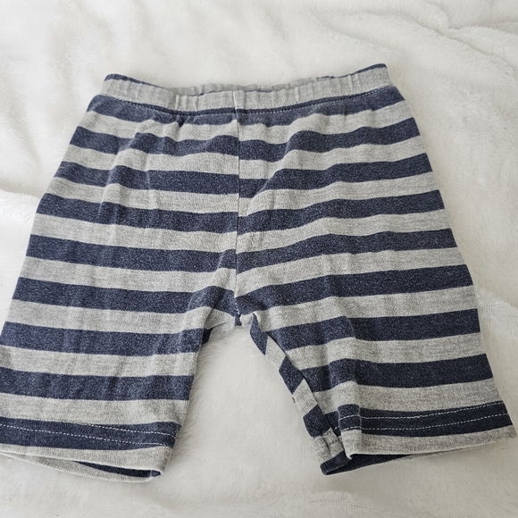 First Impressions & Carters Baby Boy Size 24M 2T Shorts‎ Plaid Striped Casual - Picture 5 of 7